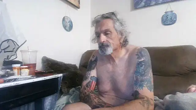 Harley1414Vicky webcam show