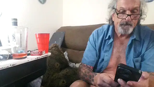 Harley1414Vicky Show in webcam