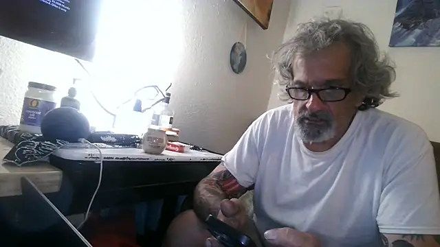 Harley1414Vicky – live chatrum