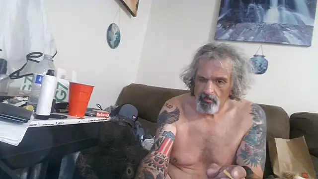 Harley1414Vicky Show in webcam