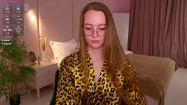 JaniceCollins Adlı Modelin Canlı XXX Sohbeti