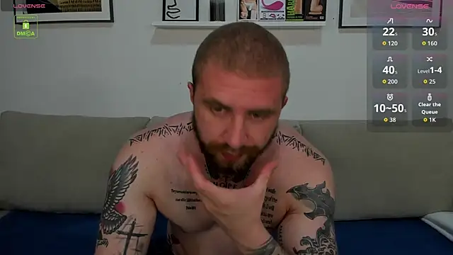 Gerard_Finbar Show in webcam