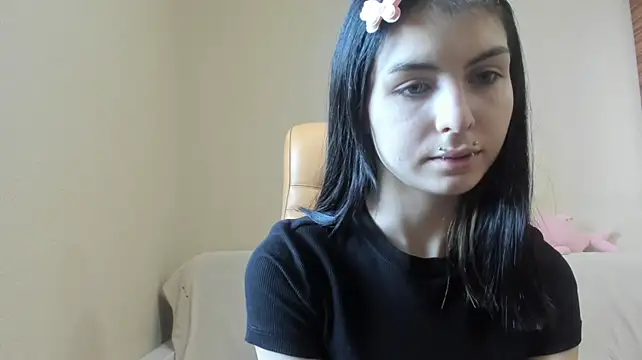 ErlinaBuoy Pertunjukan Webcam