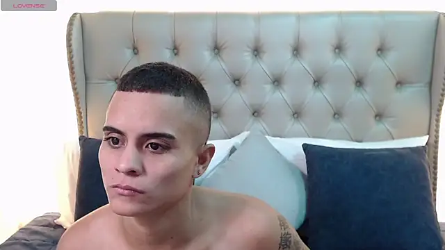 צ'אט XXX בשידור חי של Liiamthompson
