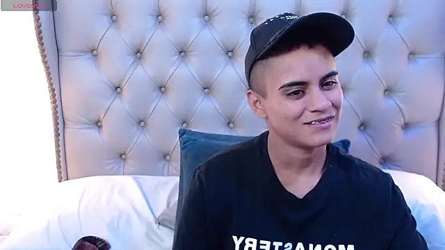 แชท XXX สดของ Liiamthompson
