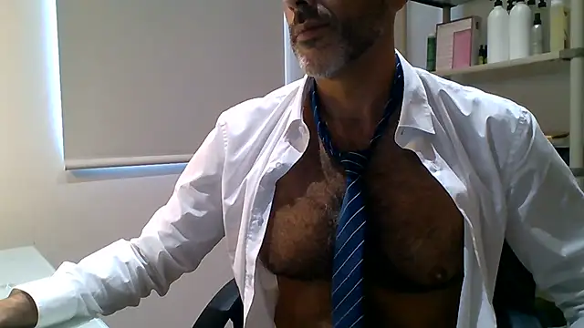Show modela 66MA69 na web-kameri