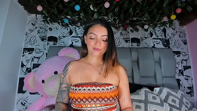 LucyRosse's Live XXX Chat