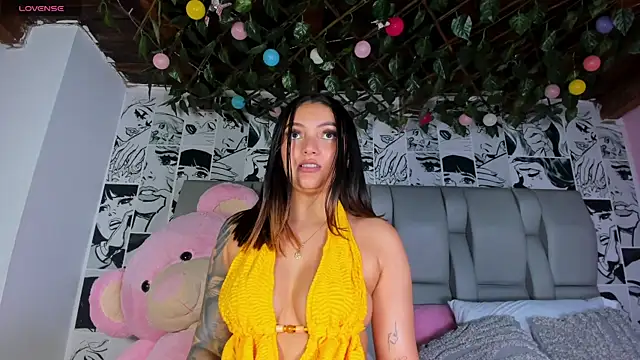 LucyRosse live XXX chat