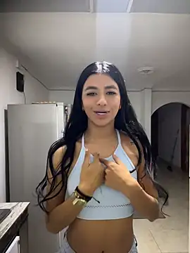 eva_roseee Adlı Modelin Canlı XXX Sohbeti