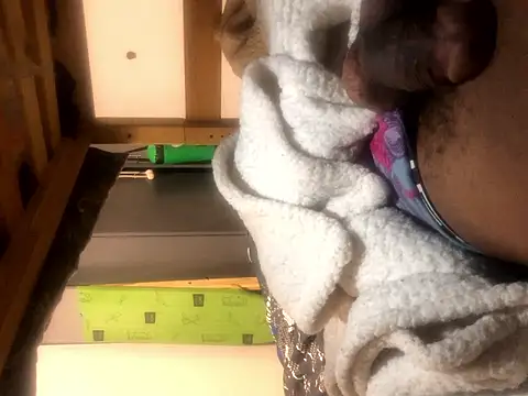 FuckBuddy0228 Webcam-Show