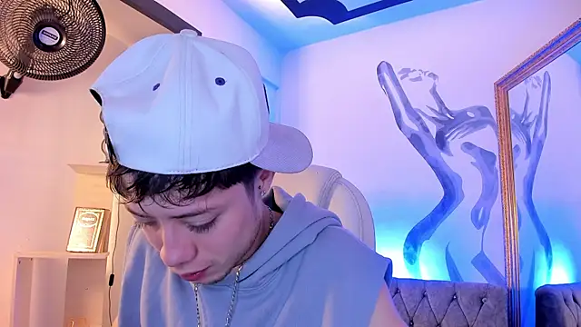 marcuscollins1_'s Webcam Show