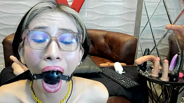 Mara_Gonzalez's Webcam Show