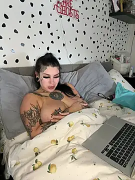 tempzzz12 Show in webcam