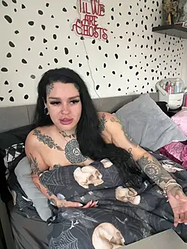 tempzzz12's Webcam Show