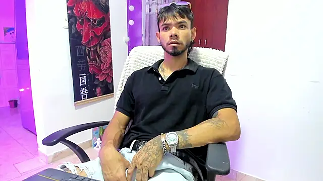 Show modela Niick01_ na web-kameri