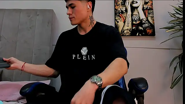 roan_birkin Webcam Show