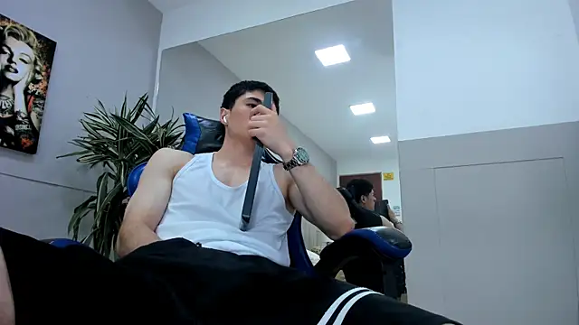roan_birkin 在線直播表演