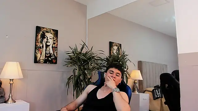 roan_birkin Webcam show