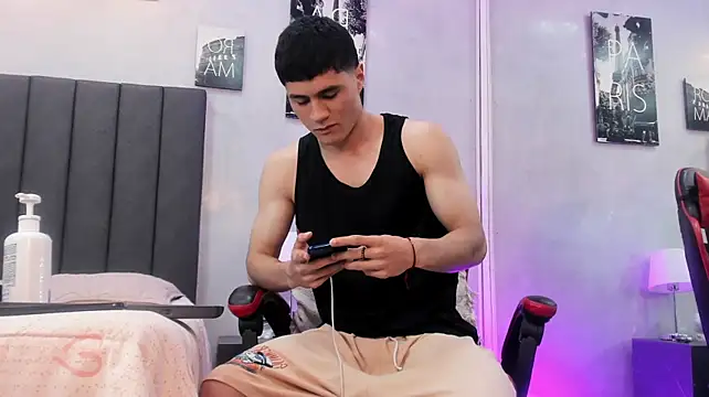 roan_birkin Pertunjukan Webcam