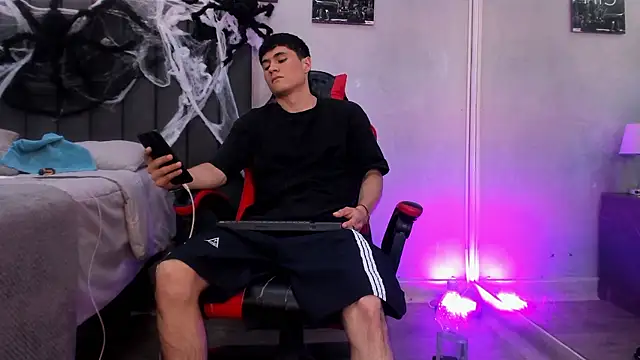 Webkamerová show roan_birkin