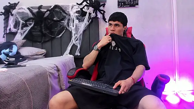 roan_birkin Webcam show