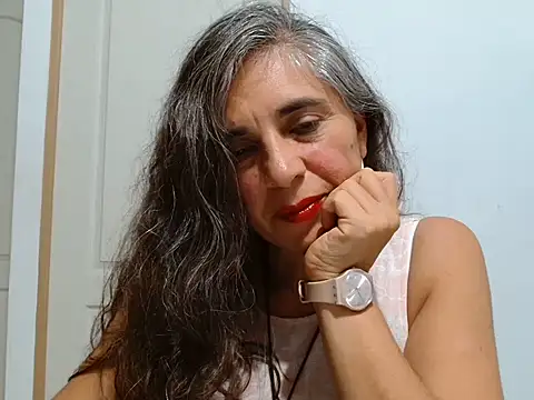Pretty_Latina76's Live XXX Chat