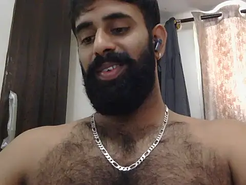 indianhairybull Show in webcam