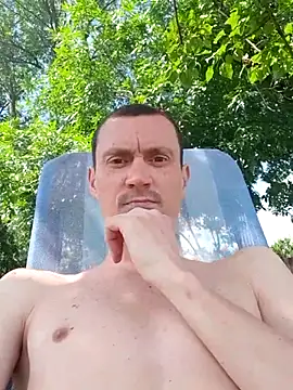 -A-L-E-X-'s Webcam Show