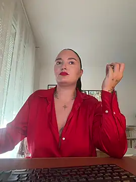 XXX chat uživo modela MaisonCamille
