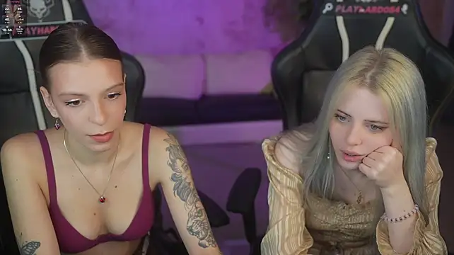 Show modela Suzan_Mayer na web-kameri