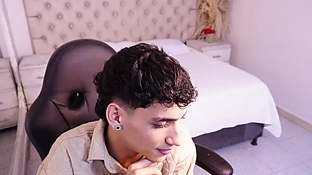JhoanLeandro 网络视讯表演