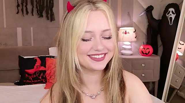 Kendra_Parlow Adlı Modelin Web Kamerası Şovu