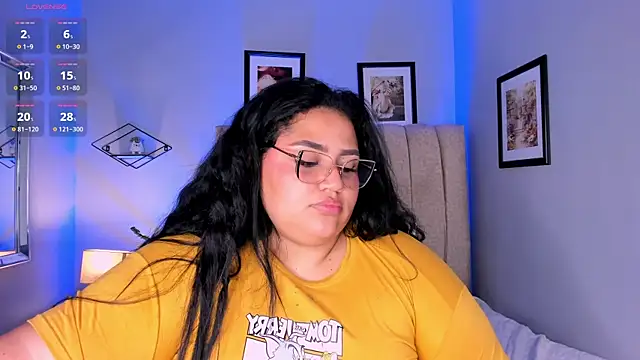 _michel_bbw's Webcam Show