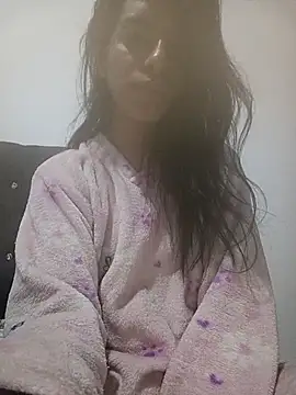 Ariell_Kieran Adlı Modelin Canlı XXX Sohbeti