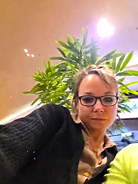 Fuxy-love69's Webcam Show