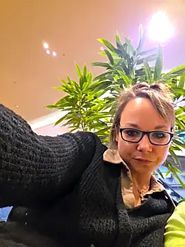 Fuxy-love69's Webcam Show