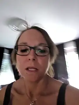 Fuxy-love69 Webcam Show