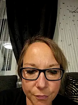 Fuxy-love69 Webcamshow