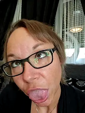 Fuxy-love69 Webcamshow