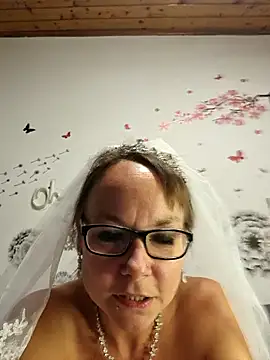 Pokazy przed kamerką – Fuxy-love69