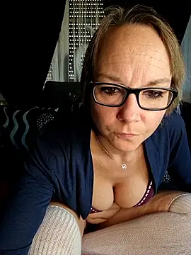 Fuxy-love69 webcam show