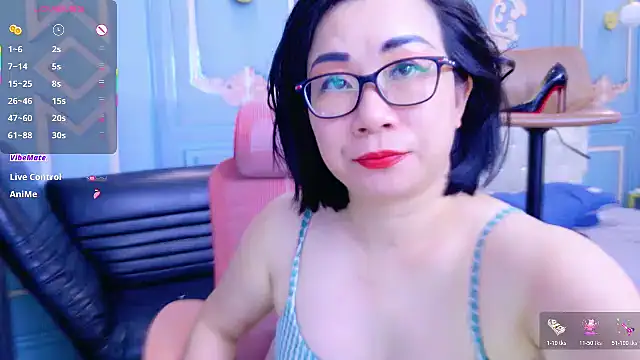 Živý XXX chat LucianaMe