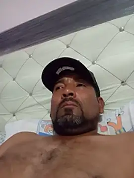 Ernesthot82 Show in webcam
