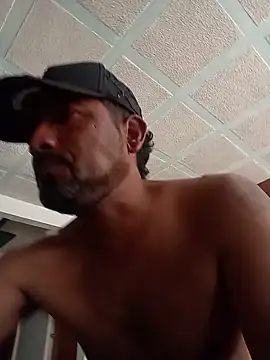 Ernesthot82 Webcam Show