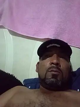 Ernesthot82 网络视讯表演