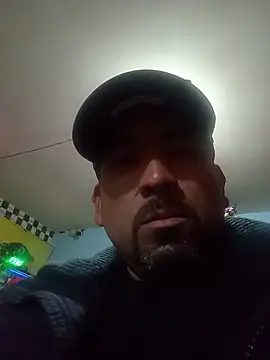 Ernesthot82 Show in webcam