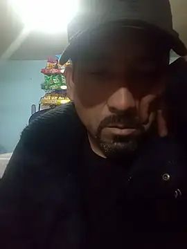 Ernesthot82 Show in webcam