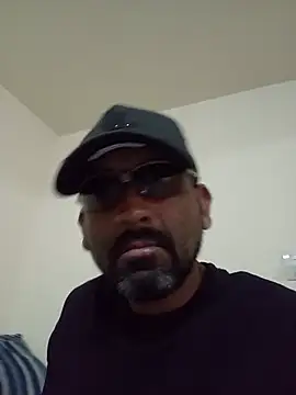 Ernesthot82 ওয়েবক্যাম শো