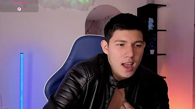JamesCr_'s Webcam Show