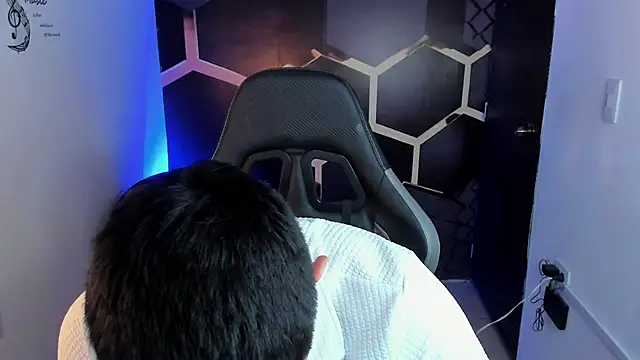 JamesCr_'s Webcam Show